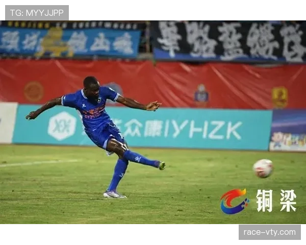 中甲积分榜争夺激烈，重庆铜梁龙主场全力拿分